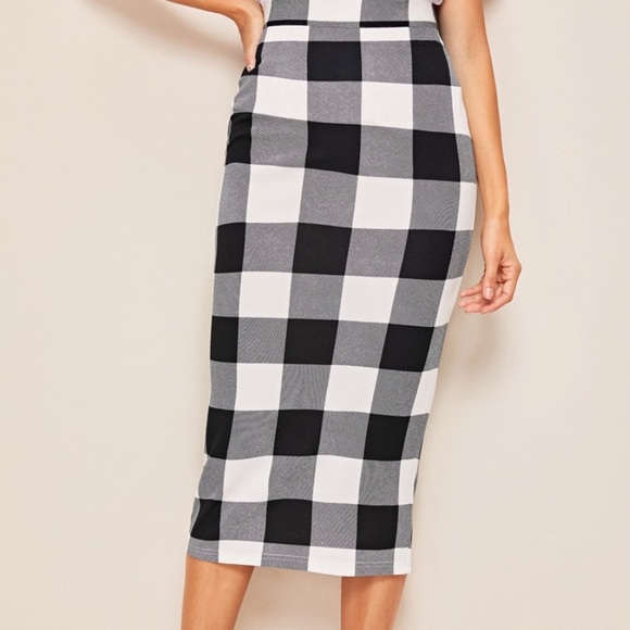 Dresses & Skirts - Plaid midi skirt